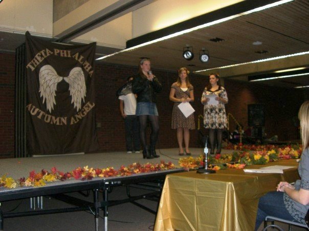 autumnangel20074.jpg