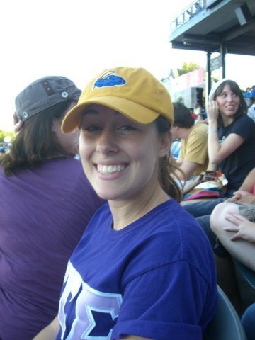 lindsayenjoyingthegametrentonthunderfall2008.jpg